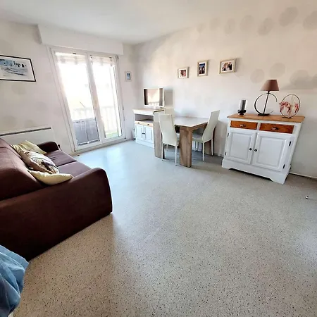T2 Avec Balcon A Deux Pas De La Digue, Plein Ouest - Cuisine Equipee, Sejour Lumineux - Fr-1-675-24
