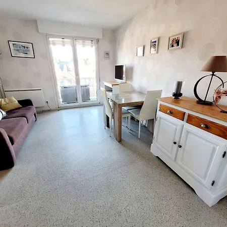 Apartment T2 Avec Balcon A Deux Pas De La Digue, Plein Ouest - Cuisine Equipee, Sejour Lumineux - Fr-1-675-24 Wimereux